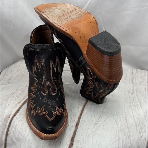 Ariat Women’s Black and Brown Western Boots Sz5 In Gorgeous Condition #0201 - Picture 3 of 12